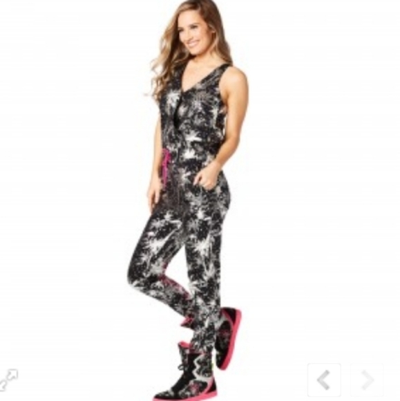 Nwt ZUMBA Never Stop Shinin' Jumpsuit size XS - Picture 2 of 11
